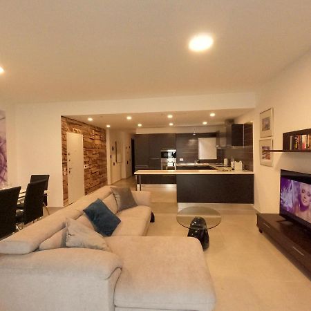 Korzo Suites St. Julian'S Bagian luar foto