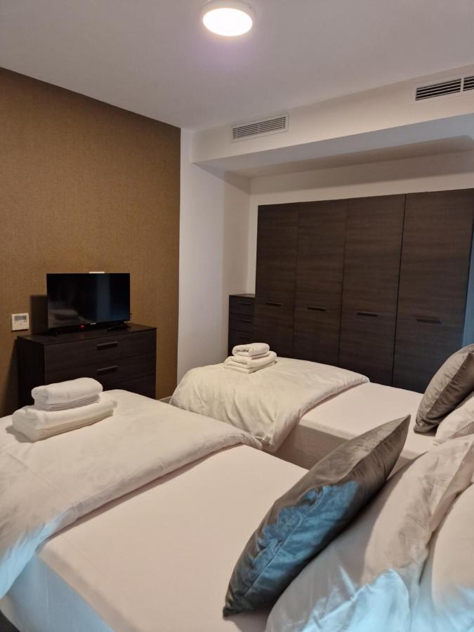 Korzo Suites St. Julian'S Bagian luar foto