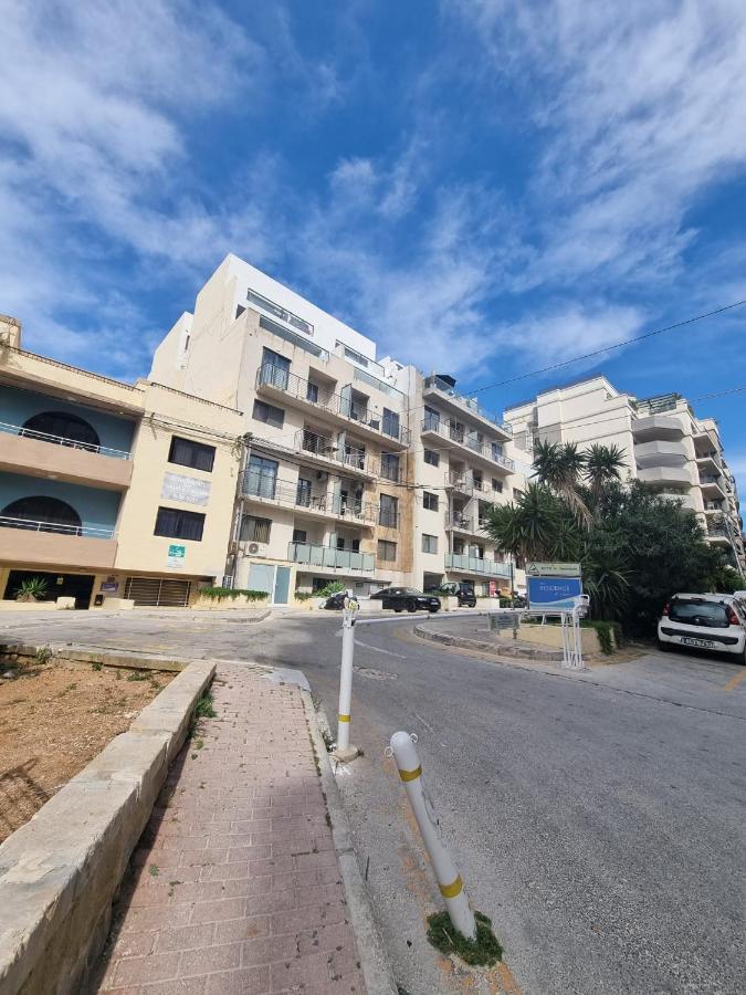Korzo Suites St. Julian'S Bagian luar foto